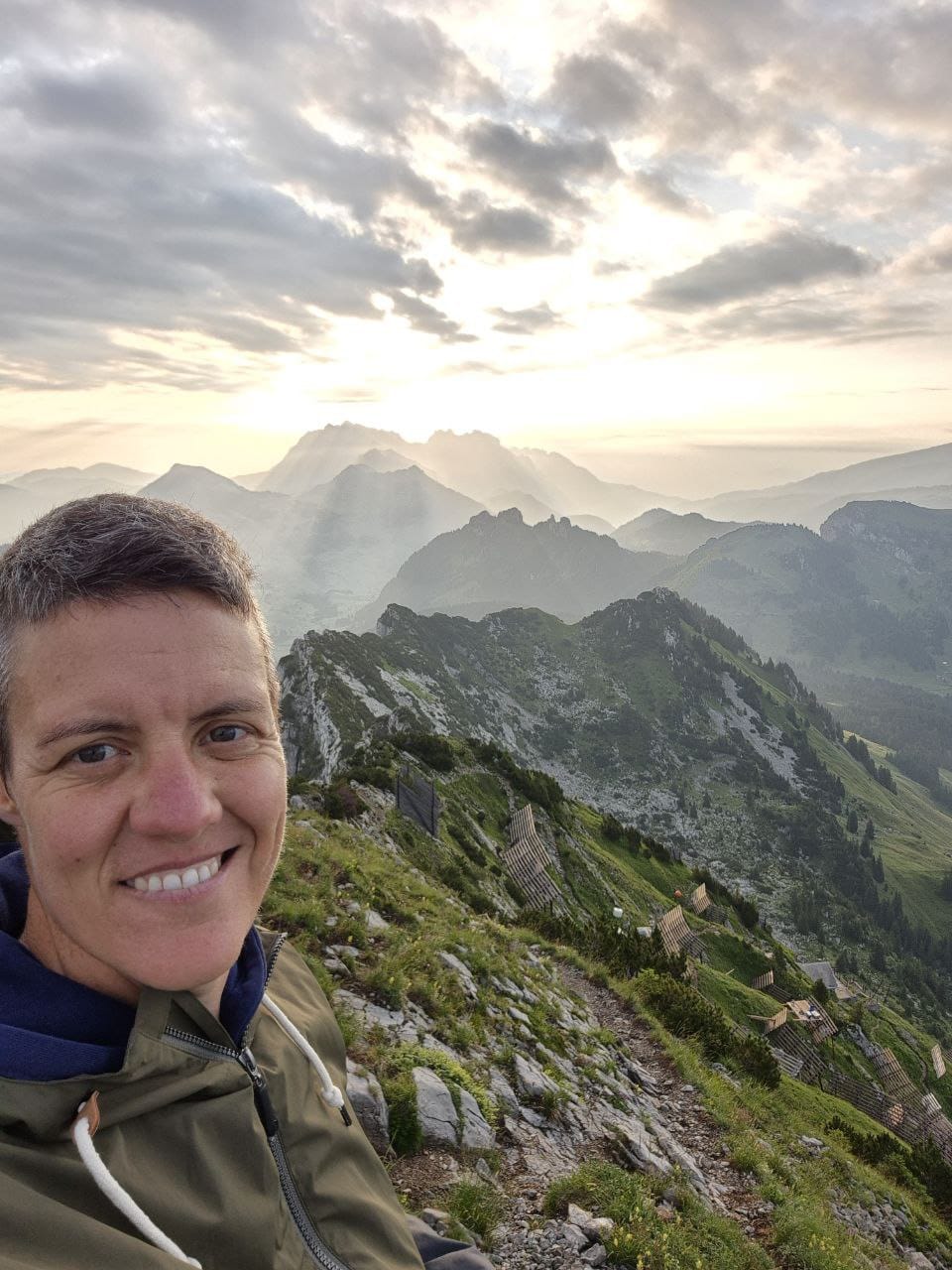 Andrea Schmid in den Bergen